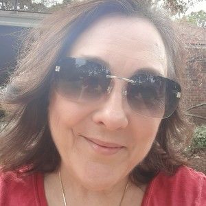 Meet your Posher, Jacqueline